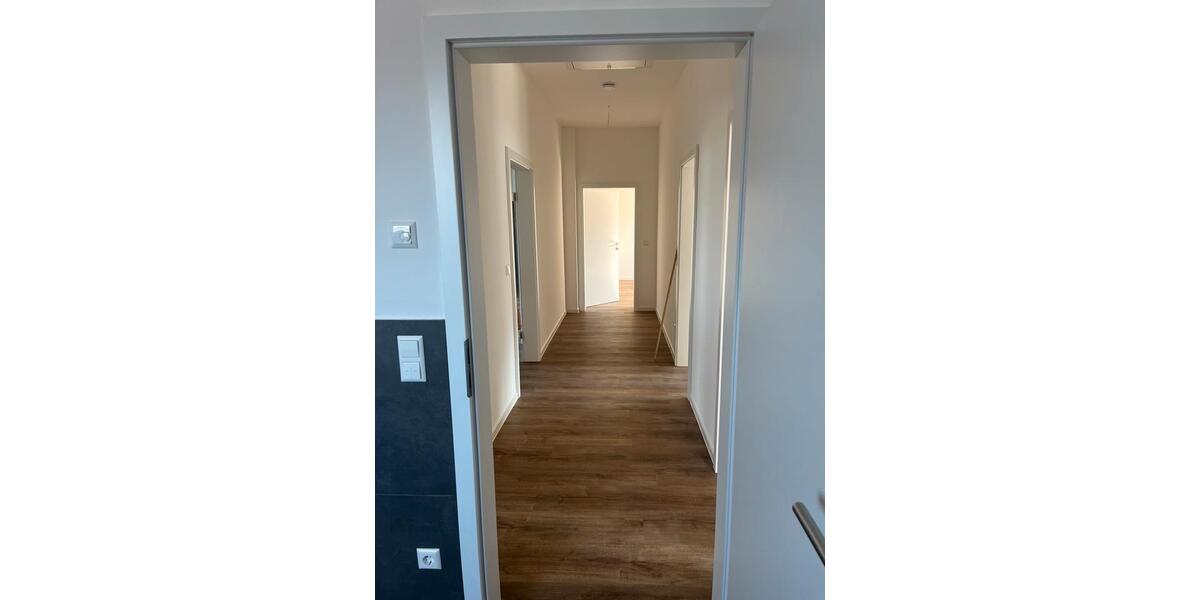 Dachgeschoßwohnung Rheinböllen - 4 Zimmer, 120 m&sup2;, 1.500&euro; | Angebot:26633092