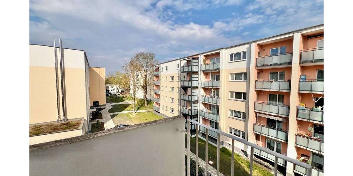 Etagenwohnung Hanau Lamboy - 3 Zimmer, 81 m&sup2;, 1.050&euro; | Angebot:25940615