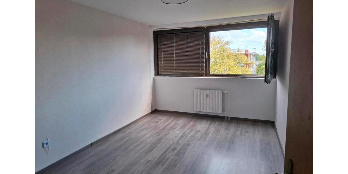 Dachgeschoßwohnung Gütersloh - 3.5 Zimmer, 88 m&sup2;, 1.100&euro; | Angebot:24819790