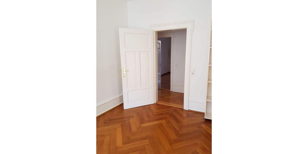 Etagenwohnung Lörrach Untertüllingen - 3 Zimmer, 118 m&sup2;, 1.300&euro; | Angebot:24547412