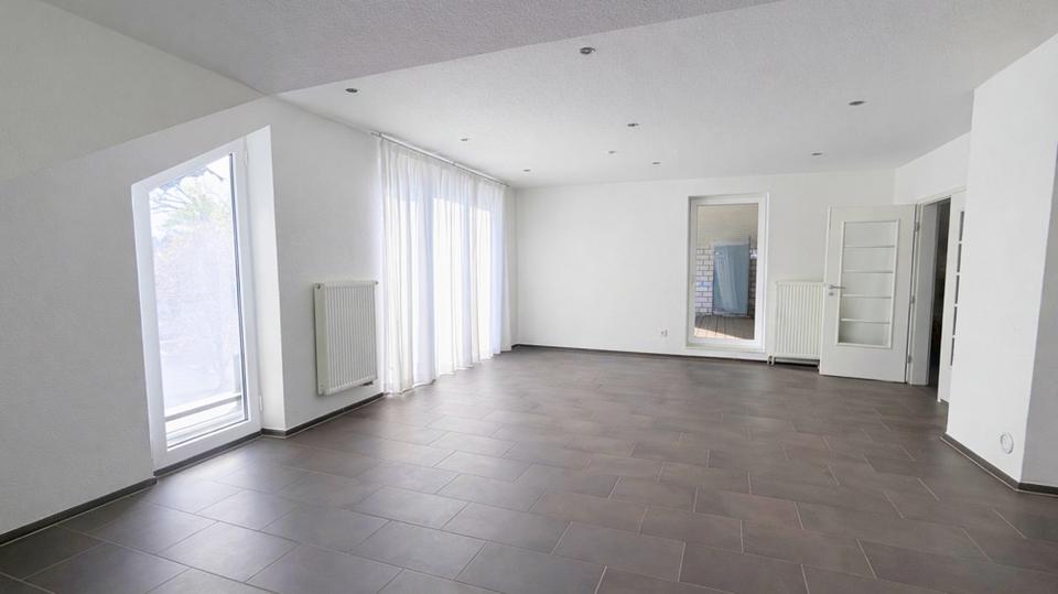 Dachgeschoßwohnung Bad Zwischenahn - 3 Zimmer, 127 m&sup2;, 1.310&euro; | Angebot:26014553