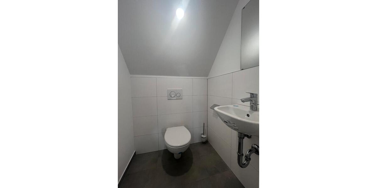 Dachgeschoßwohnung Tirschenreuth - 3 Zimmer, 81 m&sup2;, 760&euro; | Angebot:26631640