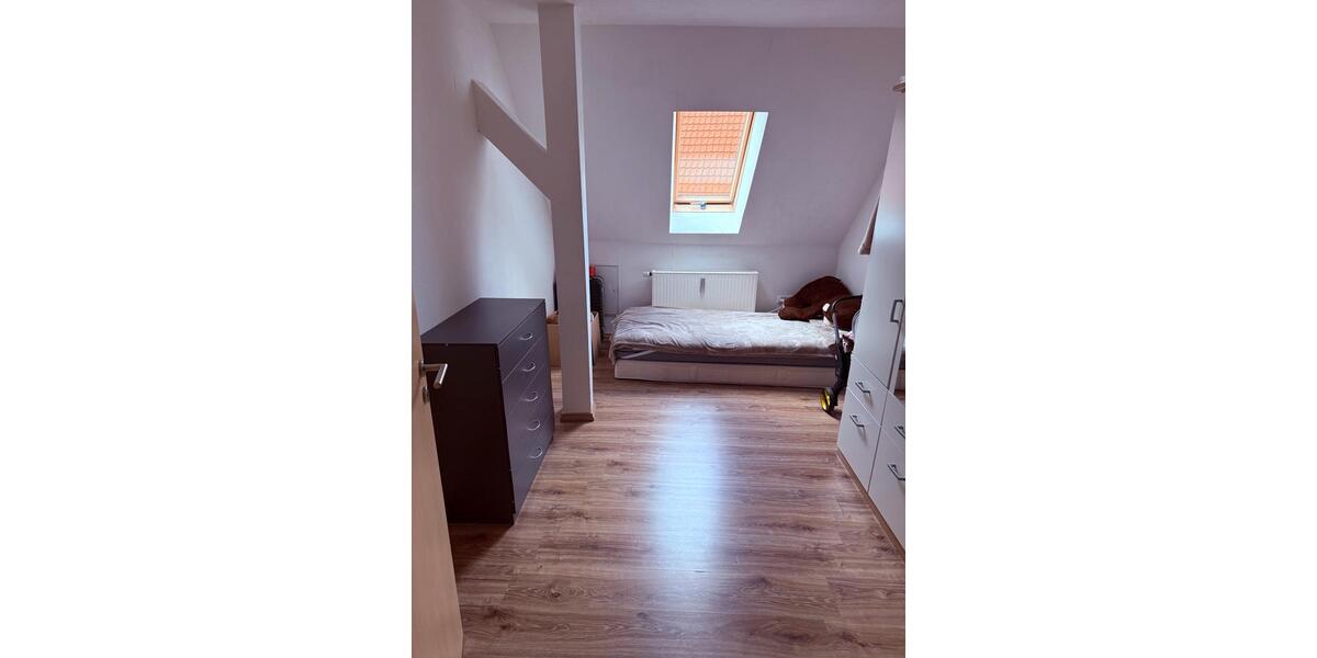 Dachgeschoßwohnung Wolfhagen - 3 Zimmer, 79 m&sup2;, 900&euro; | Angebot:26444422
