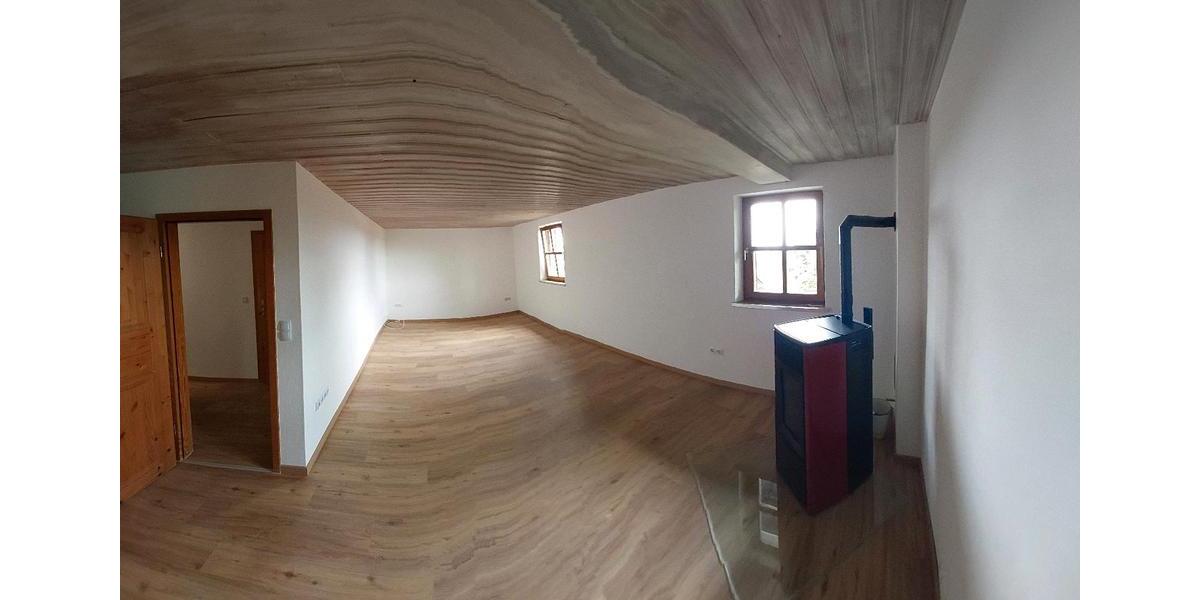 Etagenwohnung Hutthurm - 3 Zimmer, 104 m&sup2;, 700&euro; | Angebot:26633306