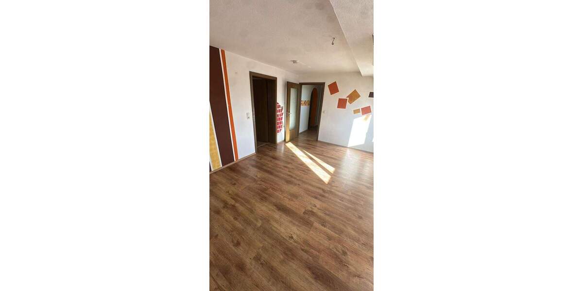 Etagenwohnung Waldsassen - 4 Zimmer, 64 m&sup2;, 448&euro; | Angebot:25909156