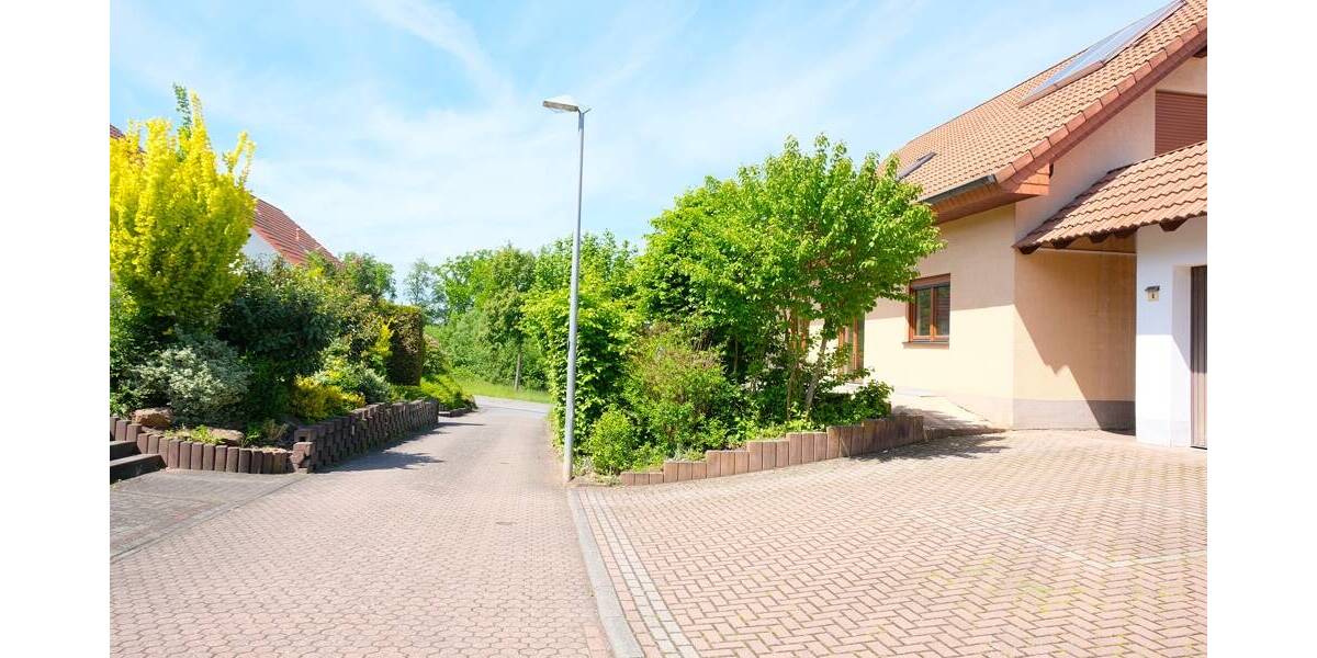 Etagenwohnung Bad Hersfeld / Johannesberg Bad Hersfeld - 2 Zimmer, 90 m&sup2;, 768&euro; | Angebot:26787185