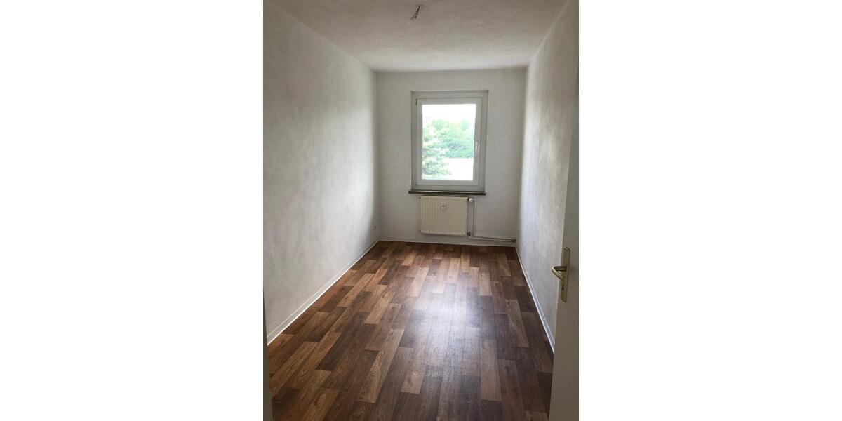 Etagenwohnung Kamenz - 4 Zimmer, 77 m&sup2;, 470&euro; | Angebot:25479186