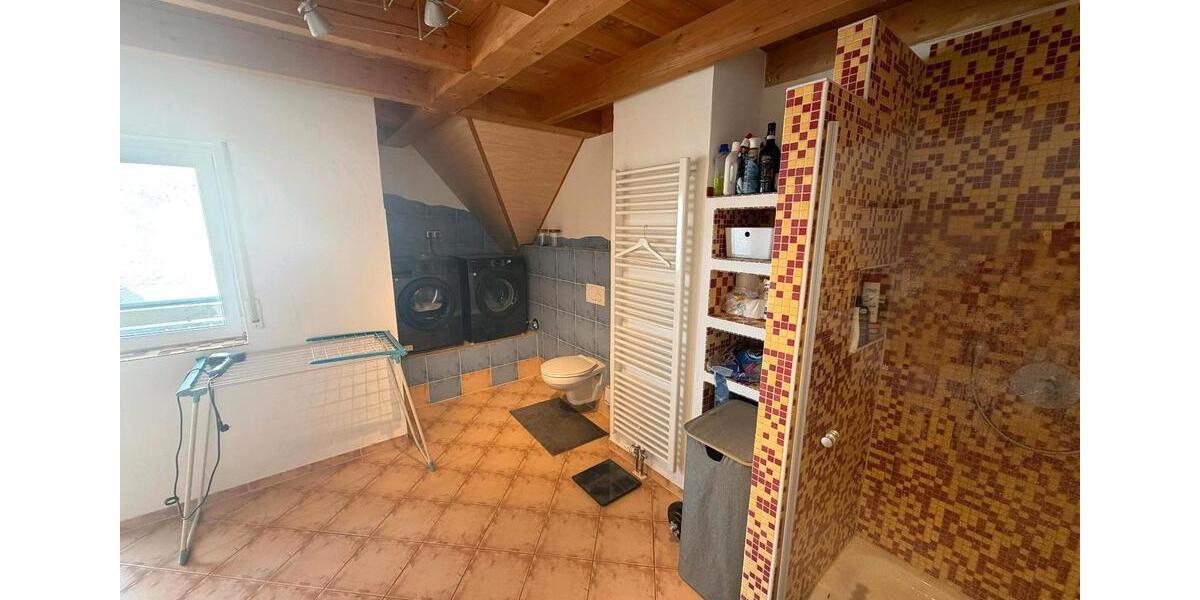 Etagenwohnung Schramberg - 3 Zimmer, 125 m&sup2;, 1.050&euro; | Angebot:26626702