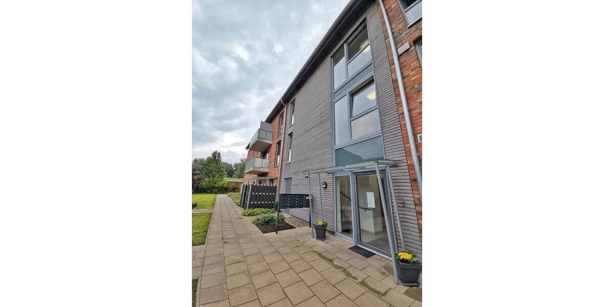 Dachgeschoßwohnung Stade Bützfleth - 3 Zimmer, 80 m&sup2;, 833&euro; | Angebot:25988178