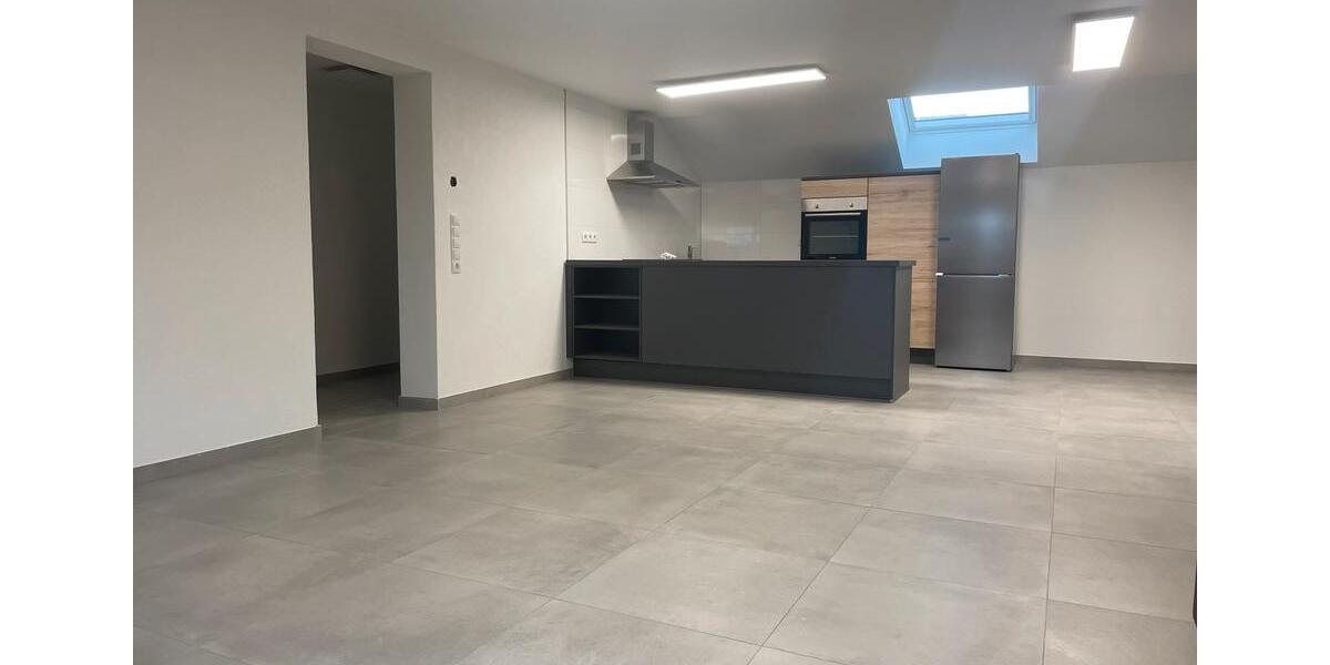 Neu sanierte 4,5 ZKB Wohnung in Kaiserslautern-Erfenbach 4 zimmer