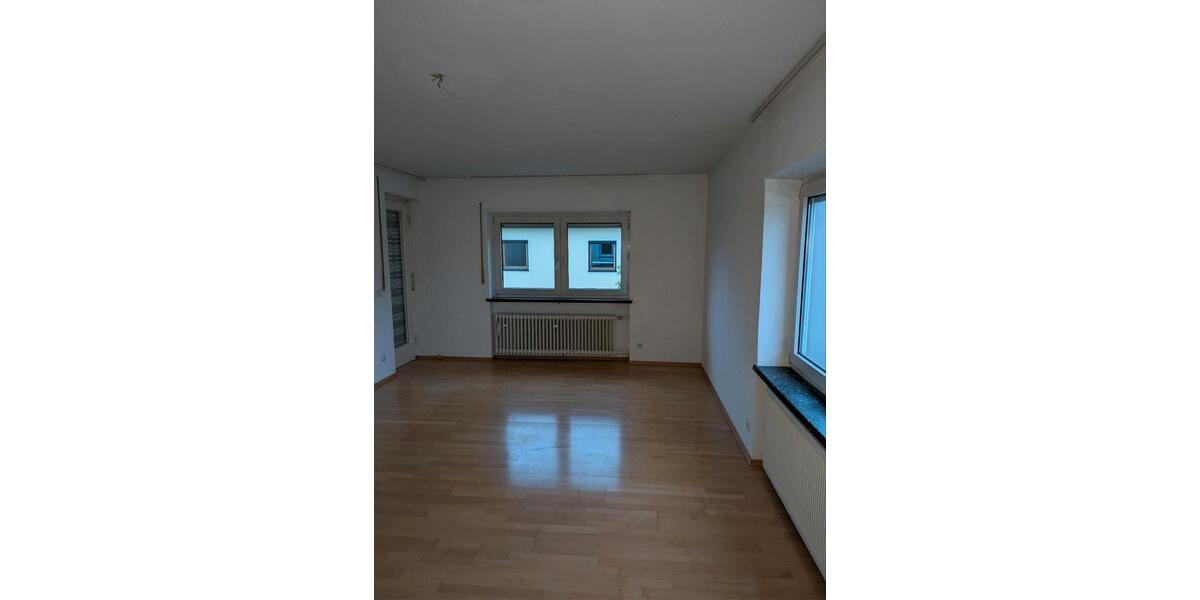 Etagenwohnung Nordendorf - 5 Zimmer, 109 m&sup2;, 1.250&euro; | Angebot:26706086