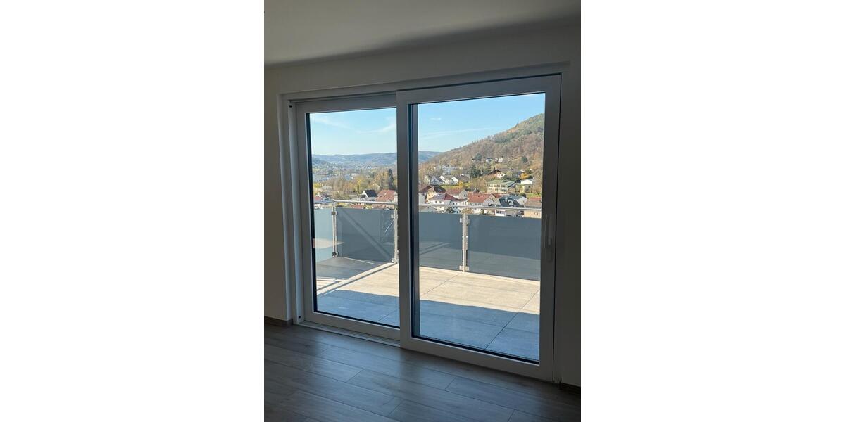 Dachgeschoßwohnung Breuberg - 4 Zimmer, 114 m&sup2;, 1.200&euro; | Angebot:26577804