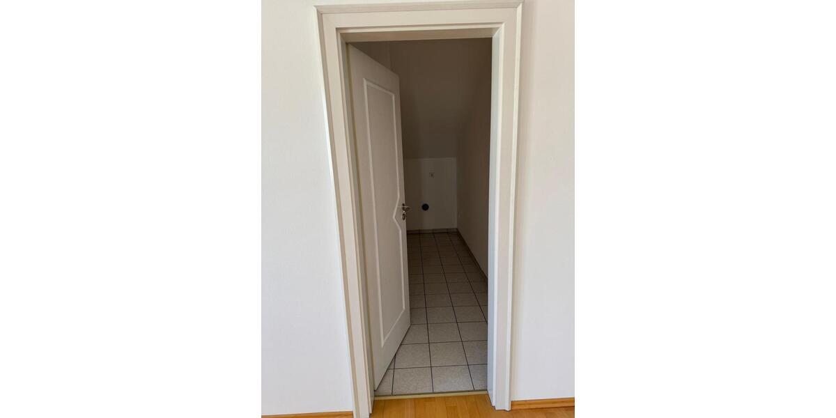 Etagenwohnung Schöllnach - 2 Zimmer, 88 m&sup2;, 600&euro; | Angebot:24748419