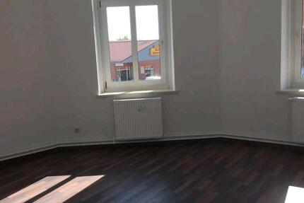 Schöne 3-4-Zi.-WE 95 m² | renoviert, Bodenbelg wählbar 4 zimmer