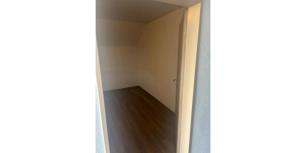 Erdgeschoßwohnung Wiesmoor - 1 Zimmer, 80 m&sup2;, 600&euro; | Angebot:26148361