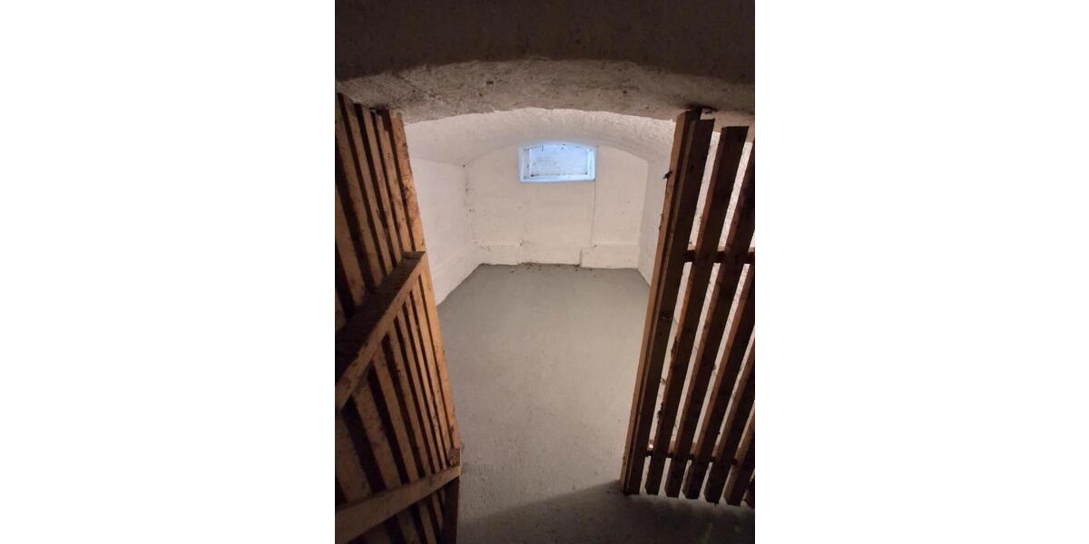 Dachgeschoßwohnung Görlitz - 1 Zimmer, 50 m&sup2;, 300&euro; | Angebot:25454583