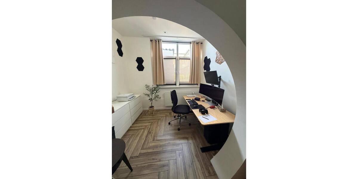 Etagenwohnung Uder - 4 Zimmer, 150 m&sup2;, 900&euro; | Angebot:26092951