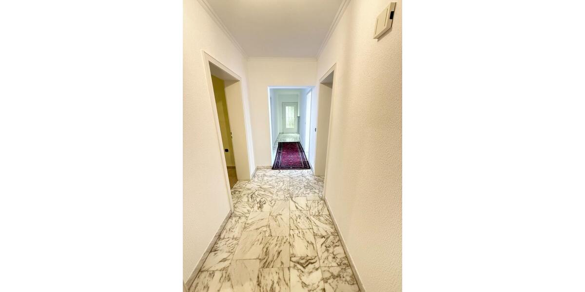 82 m² Erdgeschosswohnung mit Balkon & EBK in ruhiger Lage 2 zimmer