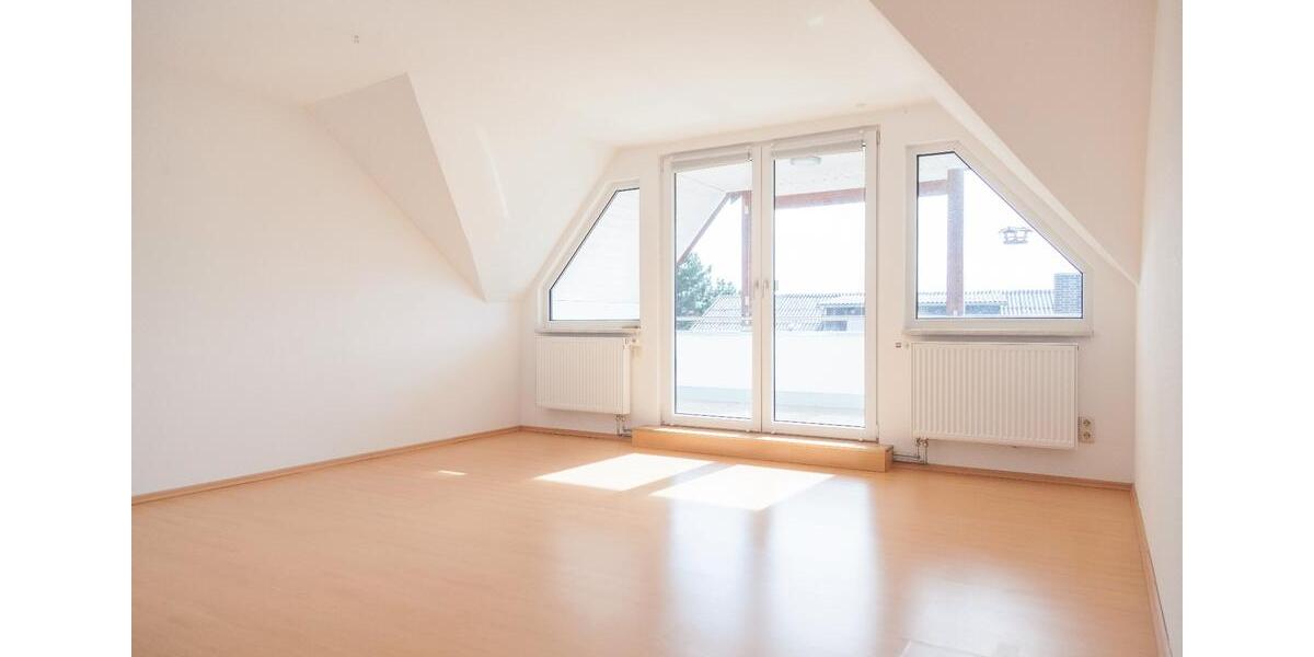 Dachgeschoßwohnung Staufenberg - 3 Zimmer, 96 m&sup2;, 950&euro; | Angebot:26395144