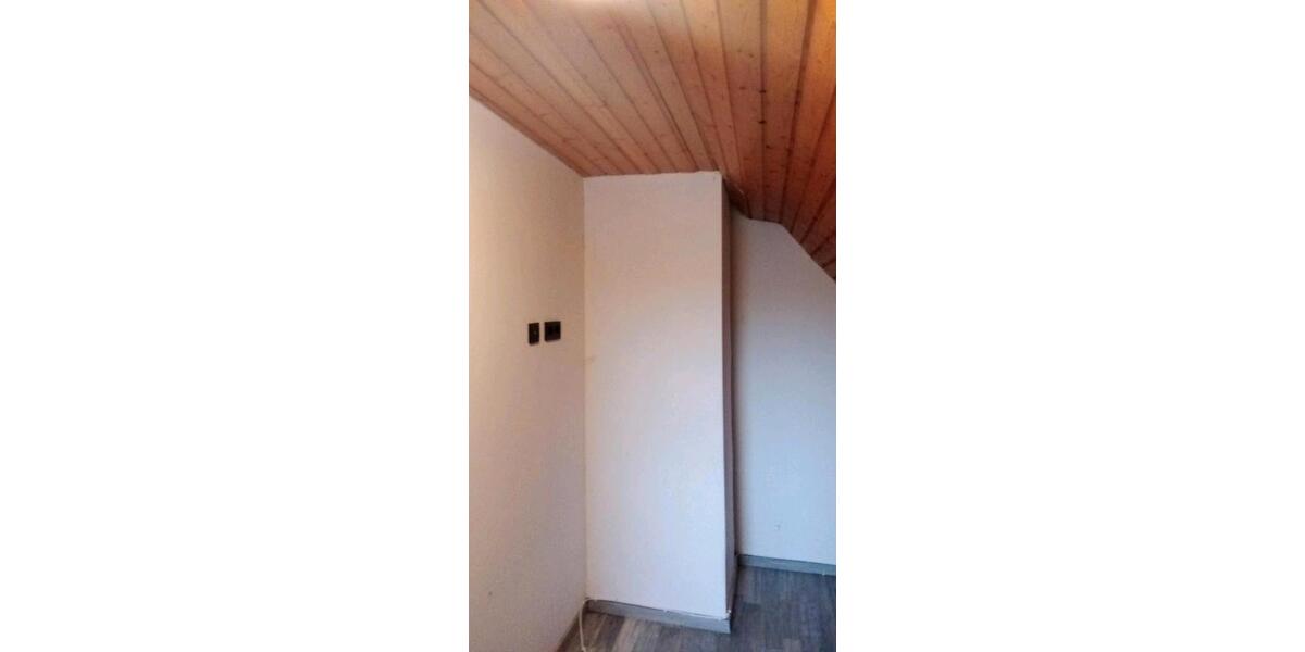 Etagenwohnung Bad Münder am Deister - 5 Zimmer, 160 m&sup2;, 900&euro; | Angebot:24729978