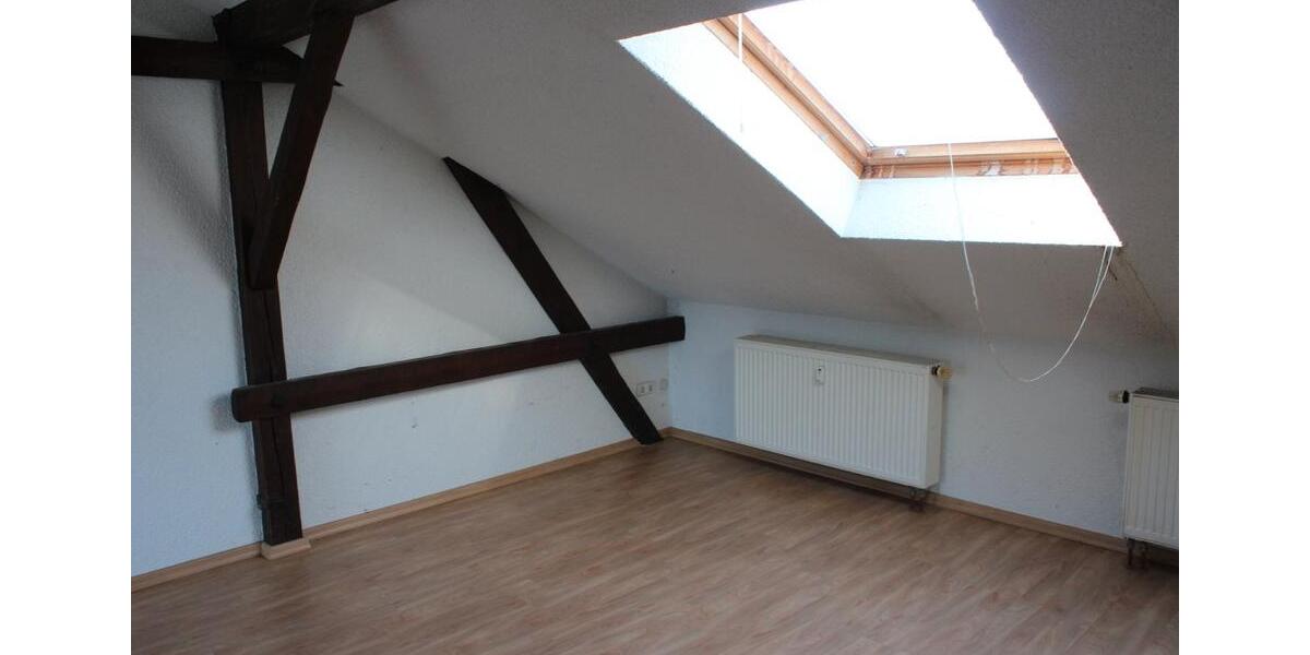 Dachgeschoßwohnung Köthen (Anhalt) - 3 Zimmer, 95 m&sup2;, 580&euro; | Angebot:26551583