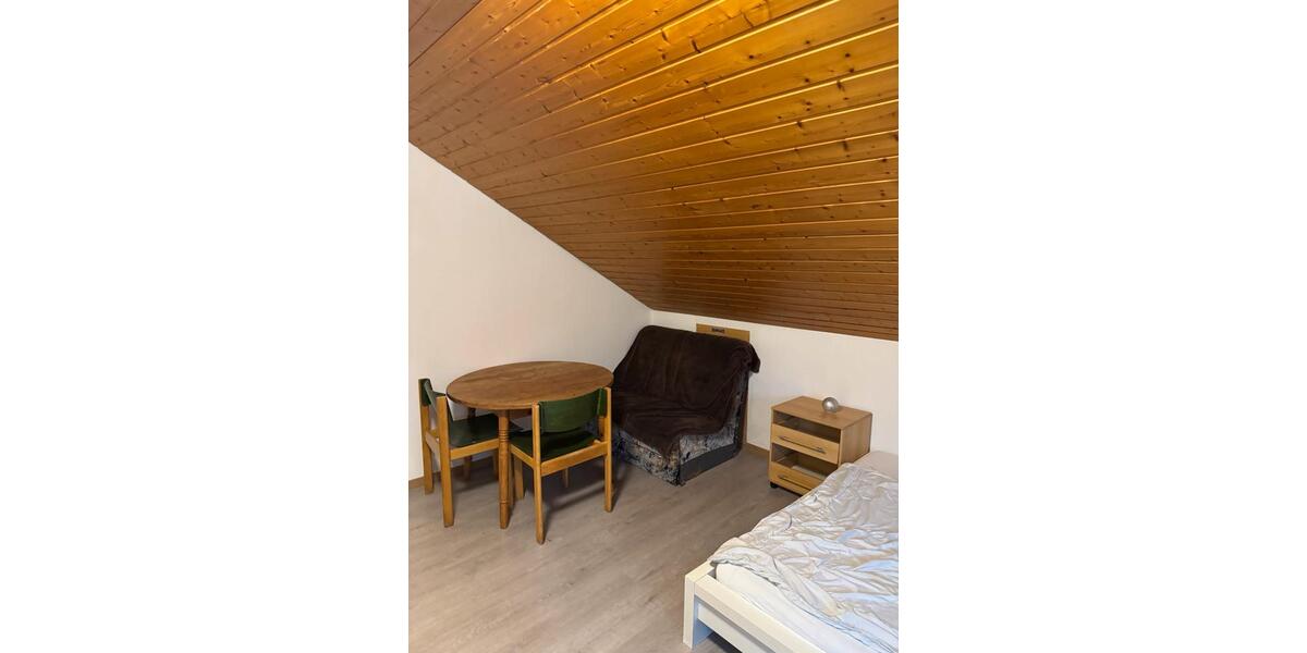 Wohnen auf Zeit Waldbüttelbrunn - 1 Zimmer, 18 m&sup2;, 470&euro; | Angebot:25871212