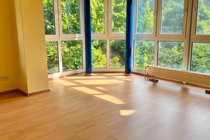Wohnung Plauen Westend - 2 Zimmer, 67 m&sup2;, 335&euro; | Angebot:26308225