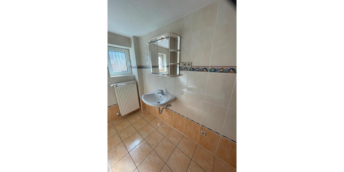 Erdgeschoßwohnung Wiesbaden Bierstadt - 2 Zimmer, 69 m&sup2;, 1.010&euro; | Angebot:24755046