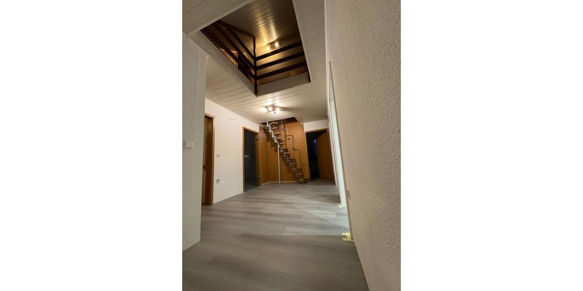 Dachgeschoßwohnung Saterland - 4 Zimmer, 94 m&sup2;, 750&euro; | Angebot:26512609