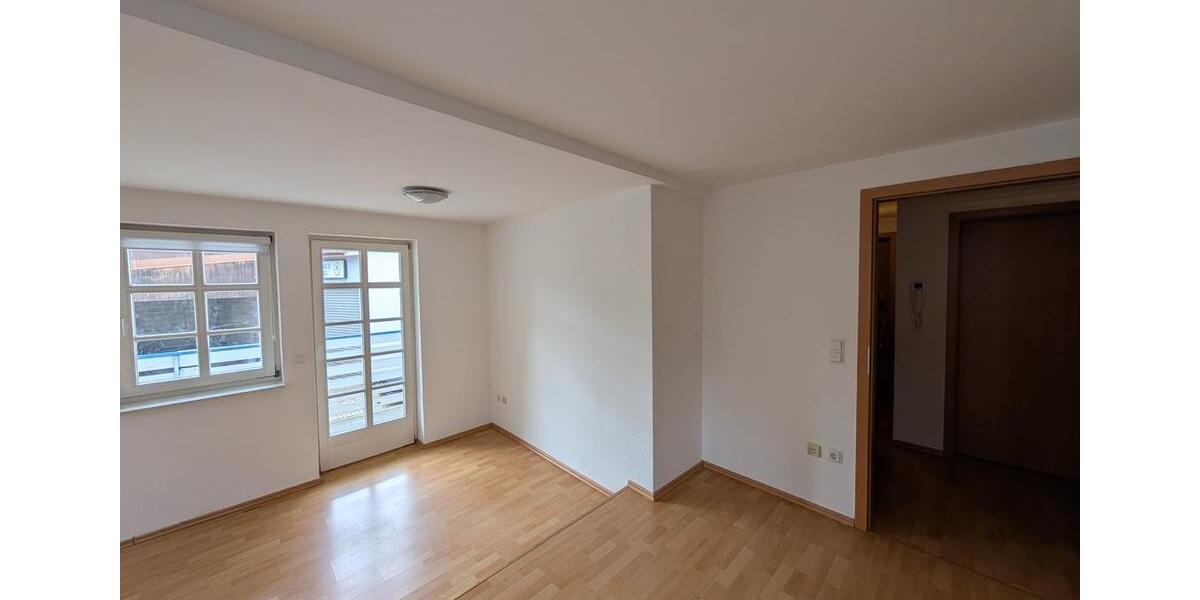 Etagenwohnung Großalmerode - 2 Zimmer, 85 m&sup2;, 1.000&euro; | Angebot:26466640