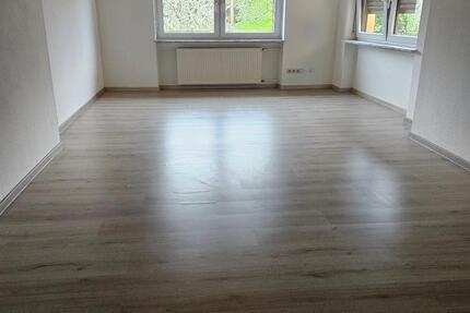 Wohnung Illingen - 3 Zimmer, 87 m&sup2;, 650&euro; | Angebot:25151918