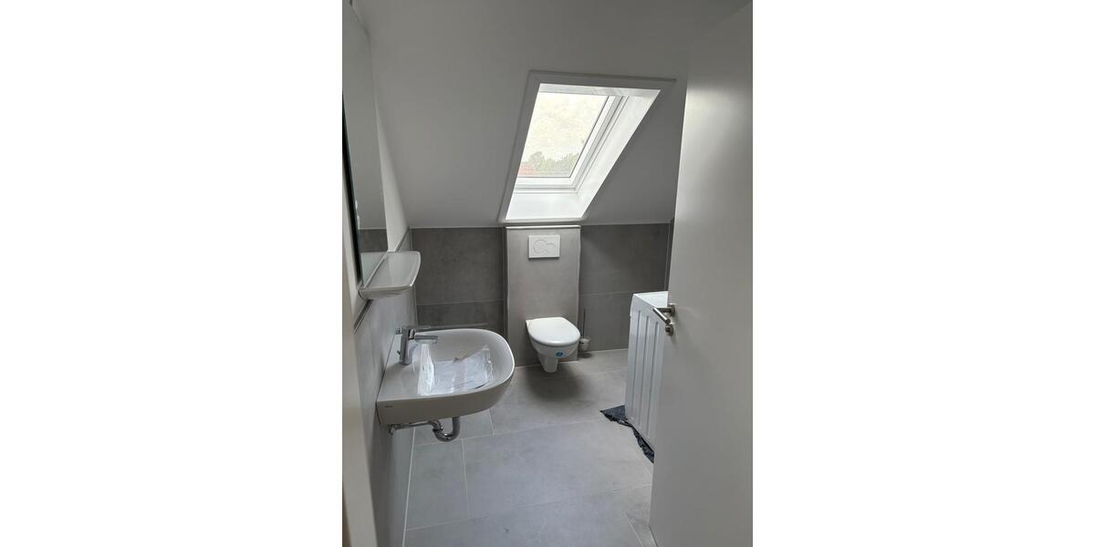 Dachgeschoßwohnung Uplengen - 1 Zimmer, 30 m&sup2;, 490&euro; | Angebot:25749064