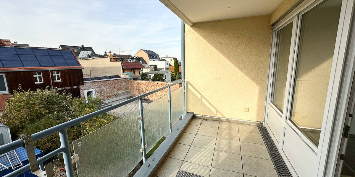 Etagenwohnung Glauchau - 2 Zimmer, 79 m&sup2;, 395&euro; | Angebot:25688144