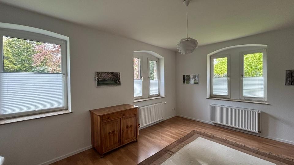 Erdgeschoßwohnung Holzminden - 2 Zimmer, 80 m&sup2;, 550&euro; | Angebot:26645692