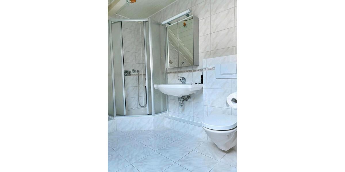 Dachgeschoßwohnung Deuerling - 3 Zimmer, 85 m&sup2;, 1.030&euro; | Angebot:24434060