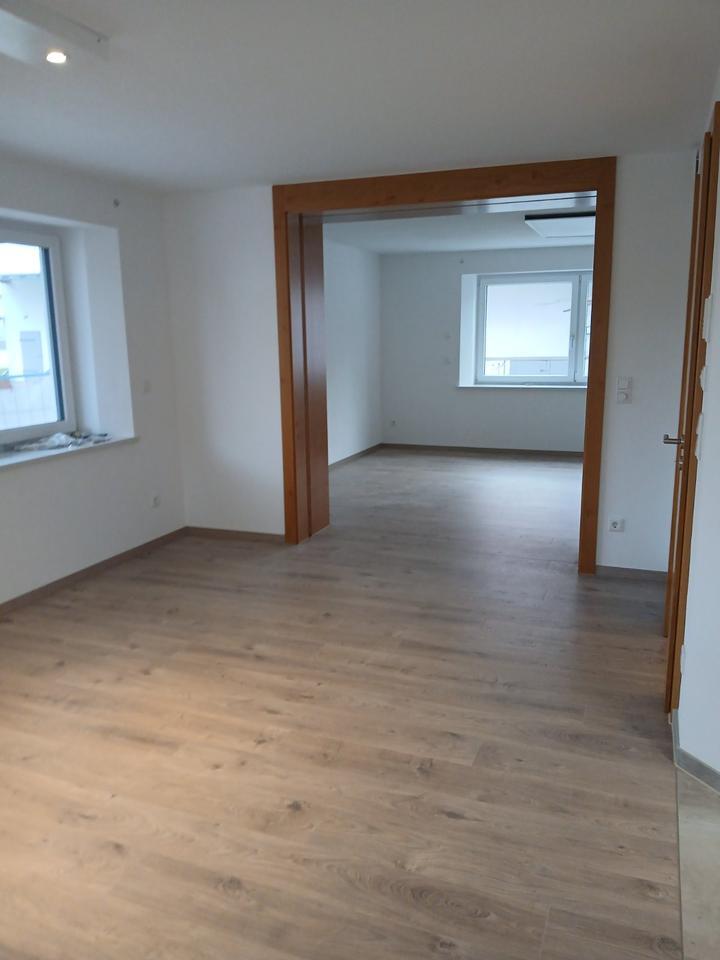 4 -Zimmer Wohnung in Oberstimm