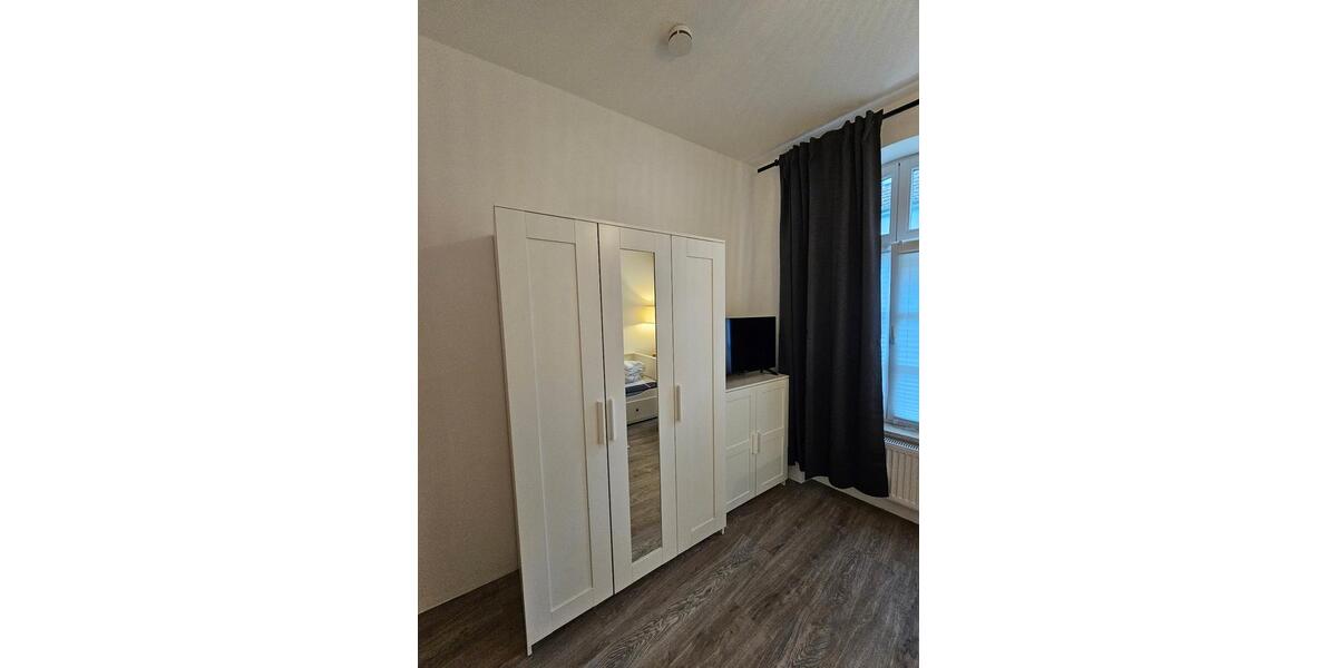 Erdgeschoßwohnung Wismar Altstadt - 2 Zimmer, 32 m&sup2;, 30&euro; | Angebot:24359718