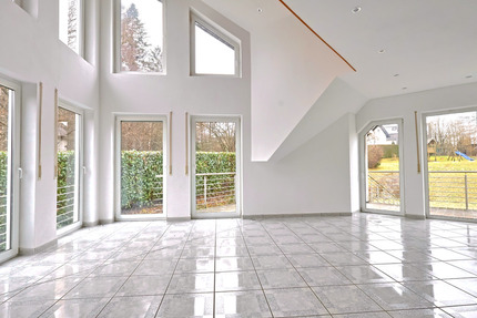 Wohnung Wiehl - 5 Zimmer, 171 m&sup2;, 1.250&euro; | Angebot:24705613