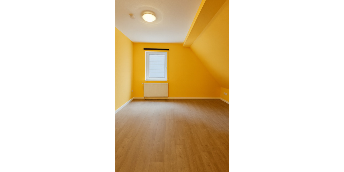 Einfamilienhaus Warburg - 2 Zimmer, 150 m&sup2;, 1.050&euro; | Angebot:25961558