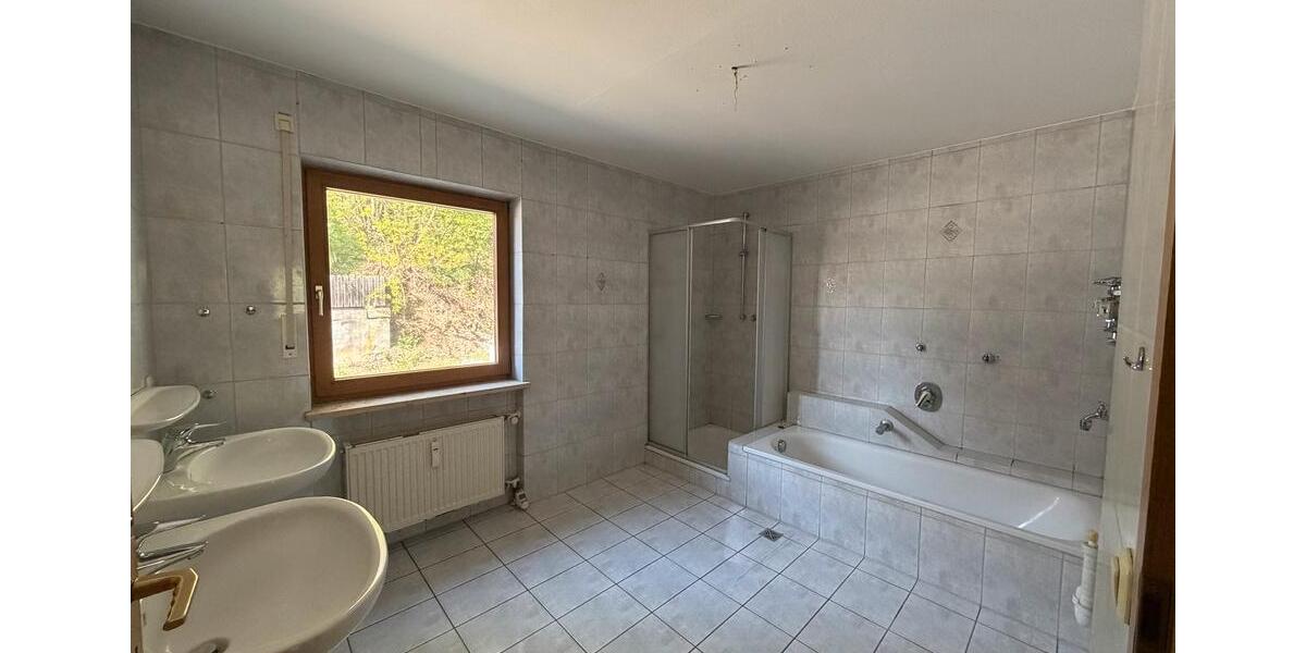 Etagenwohnung Essenbach - 4 Zimmer, 103 m&sup2;, 1.250&euro; | Angebot:26413742