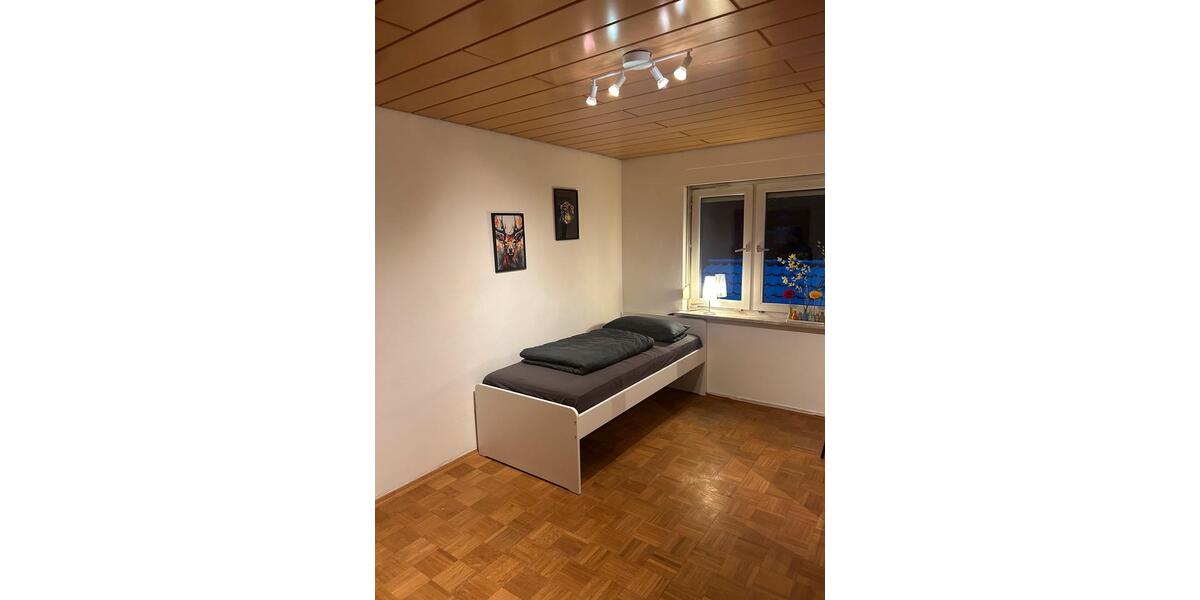 Wohnen auf Zeit Obersulm - 6 Zimmer, 120 m&sup2;, 20&euro; | Angebot:24764443