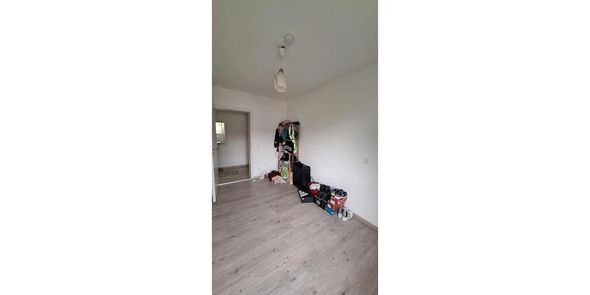 Etagenwohnung Weingarten - 4 Zimmer, 100 m&sup2;, 1.680&euro; | Angebot:26511591