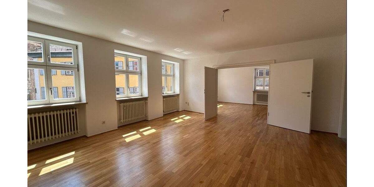 Etagenwohnung Dinkelsbühl - 3 Zimmer, 100 m&sup2;, 750&euro; | Angebot:25729750