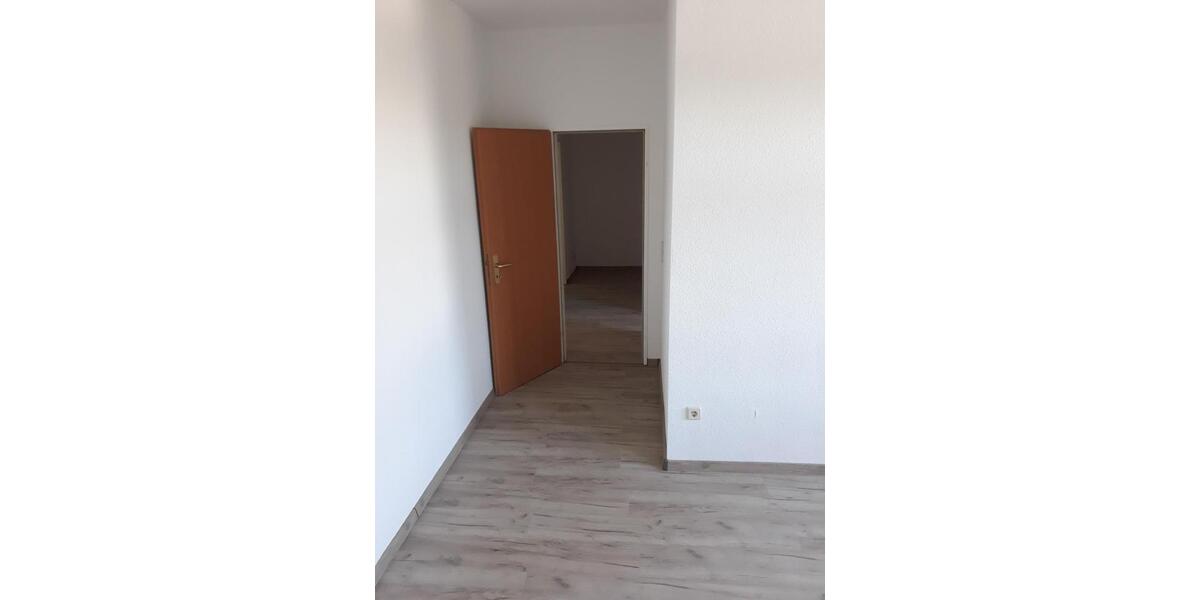Erdgeschoßwohnung Meerane - 2 Zimmer, 58 m&sup2;, 320&euro; | Angebot:26284733
