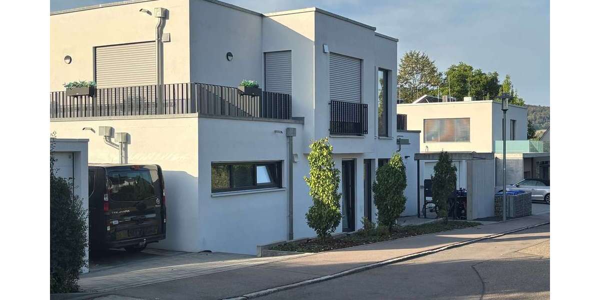 Etagenwohnung Aalen - 2 Zimmer, 74 m&sup2;, 960&euro; | Angebot:27233590