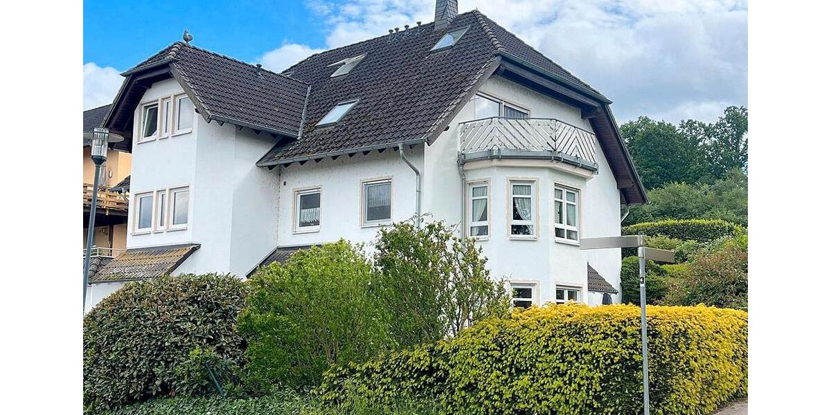 Helle 5-Zimmer-Maisonett-Wohnung mit Balkon, Einbauküche und Stellplätze in Hadamar! 5 zimmer