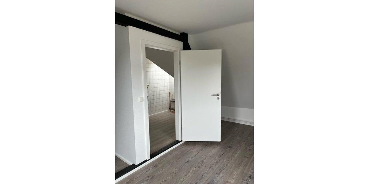 Dachgeschoßwohnung Hildesheim Itzum-Marienburg - 2 Zimmer, 60 m&sup2;, 540&euro; | Angebot:26301986