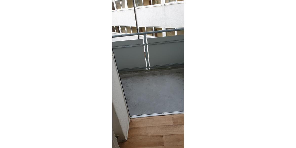 Etagenwohnung Essen Südviertel - 1 Zimmer, 27 m&sup2;, 420&euro; | Angebot:26647363