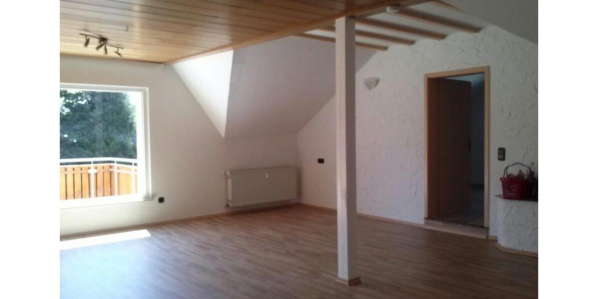 Dachgeschoßwohnung Oberrot - 4 Zimmer, 126 m&sup2;, 1.270&euro; | Angebot:24679278