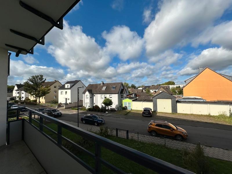 Geräummige 3 Zimmer Wohnung mit Balkon! zimmer